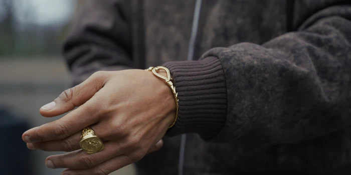 Rule the Scene with Bling